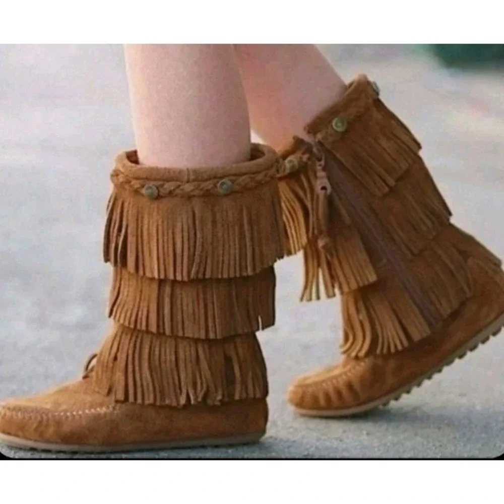 Minnetonka Little Kids Size 11 Boots Tall Brown Suede Fringe Tiered Moccasin